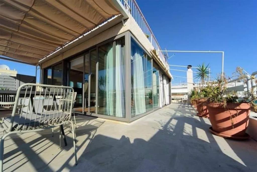 Superior Penthouse In Riviera Appartement Athènes